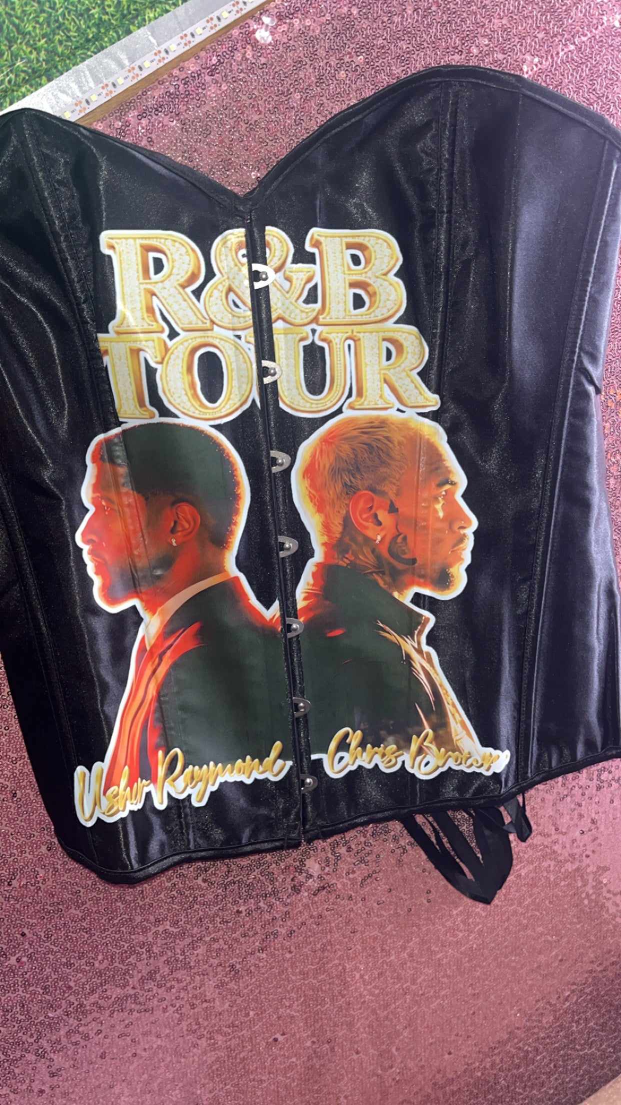 R&B Tour Concert Chris Brown & Usher